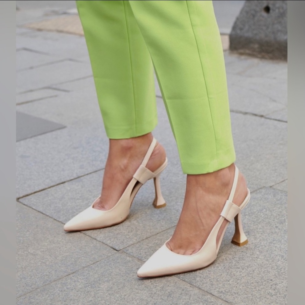 Ecru Matte Color 8 Size Leather Pumps - Pointed Toe Shoes